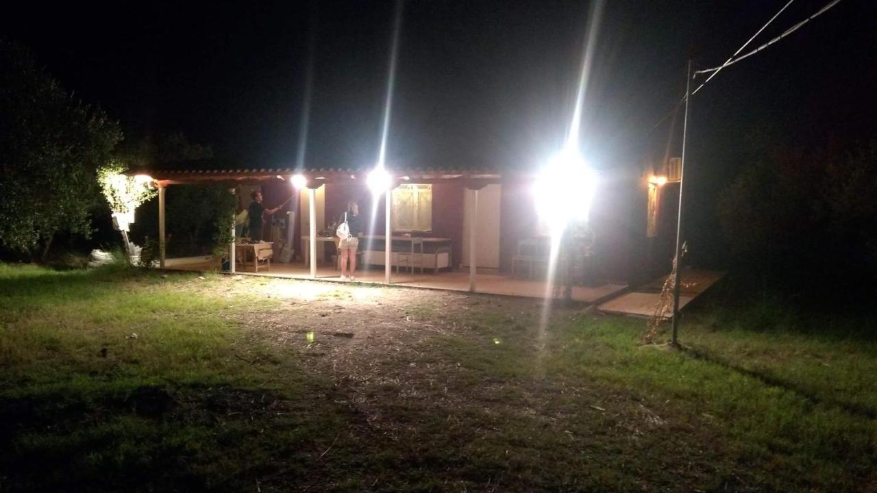 Olive Garden Guest House キパリシア エクステリア 写真